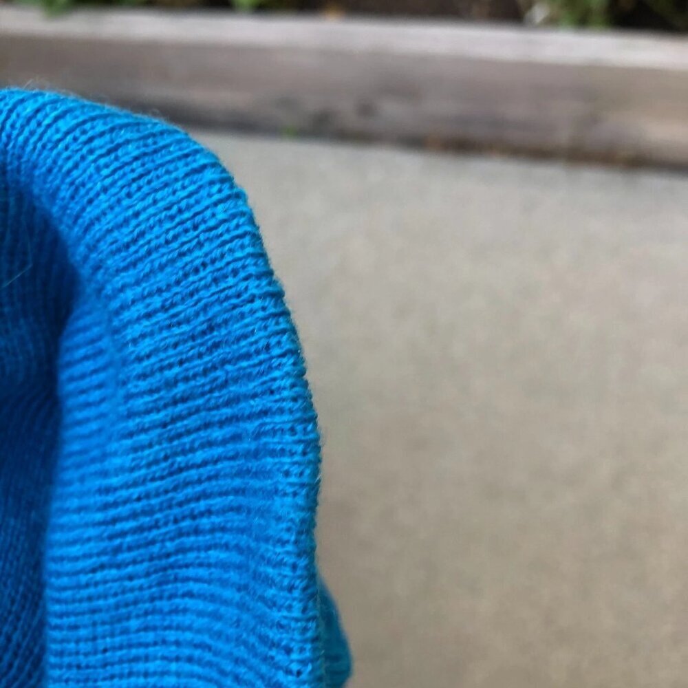 ALAB Pom Beanie Happy Face Mushrooms Hat Cap Blue Ribbed Winter Brand New - Picture 7 of 7